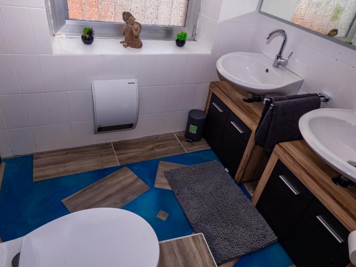 #214 Lux-Flat Im Herzen Von Neuss Mit Netflix & Prime Exterior photo